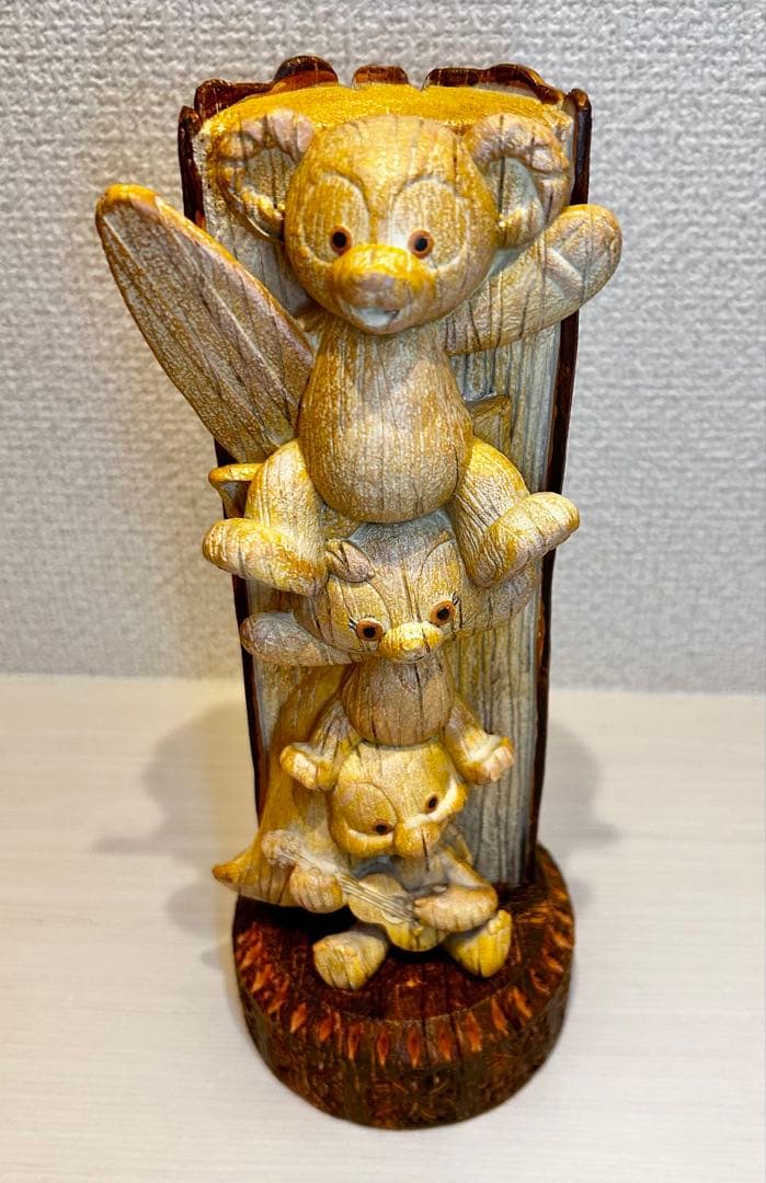 ハワイ　アウラニディズニー限定ダッフィー&フレンズ木彫風置物