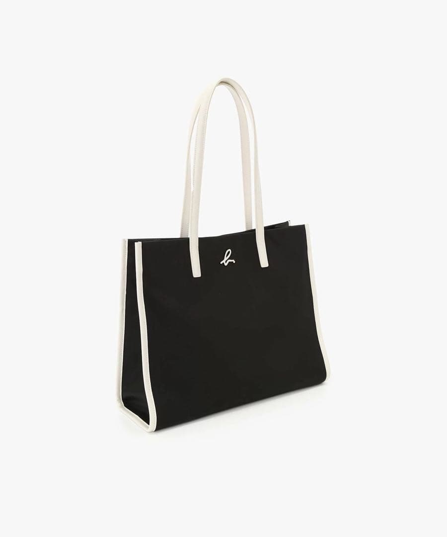 未使用　最終値下げ　黒のナイロントートバッグ