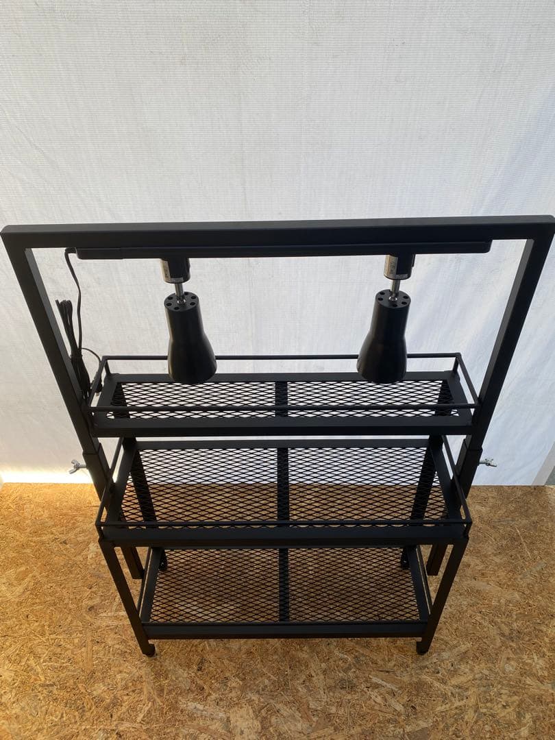 アイアンシェルフ　インダストリアル アイアンラック　多肉植物　アガベ