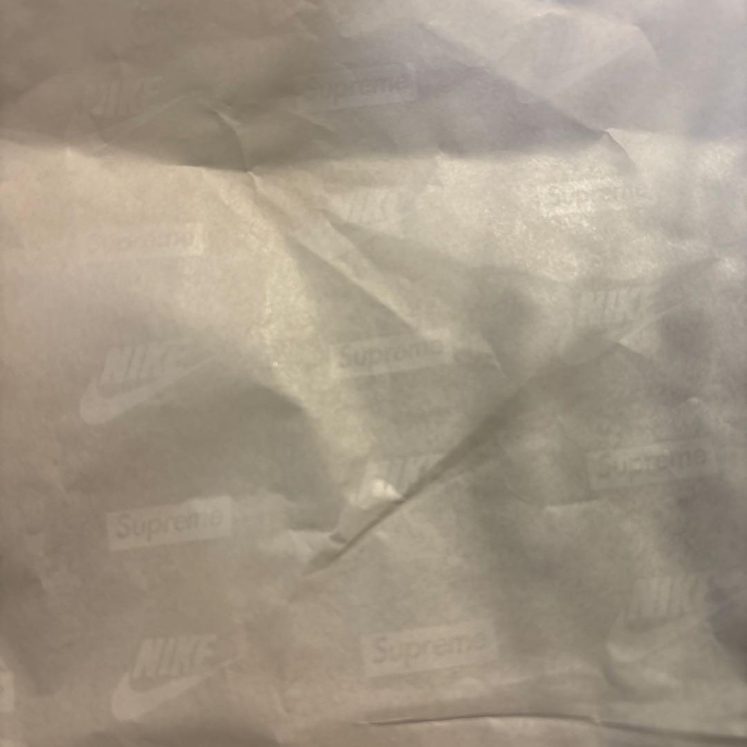 Nike Air Force 1 Supreme ホワイト/ブラック