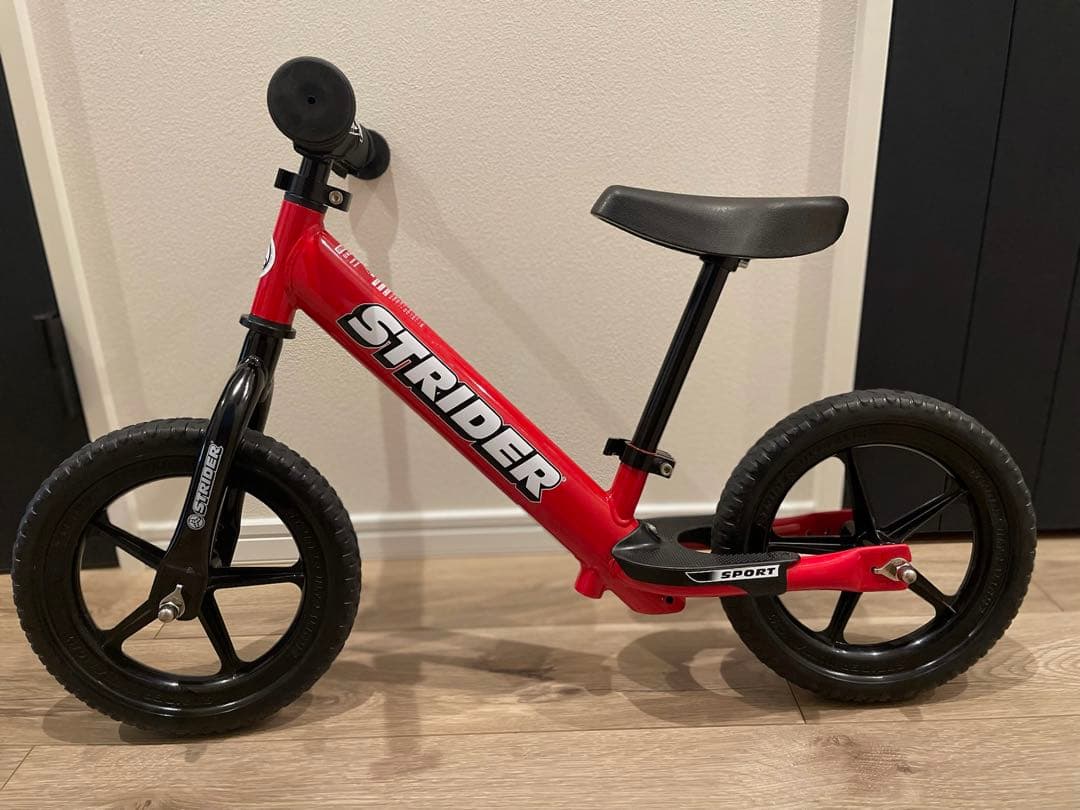 美品！STRIDER バランスバイク 赤 12インチ