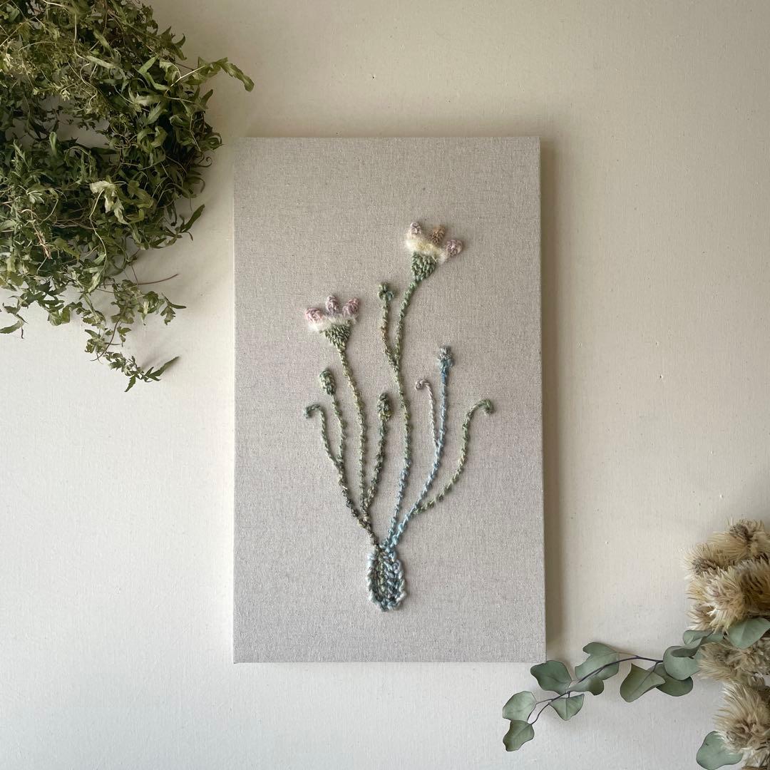 【一点もの】『手紡ぎ糸のお花. j'』手刺繍ファブリックパネル