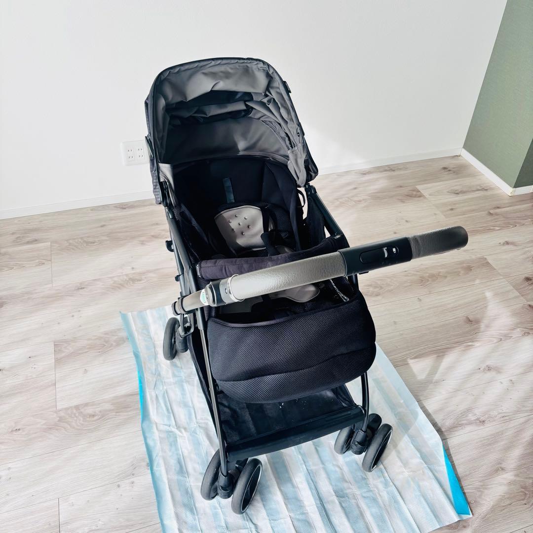 アップリカ オプティアクッショングレイス A型ベビーカー　両対面