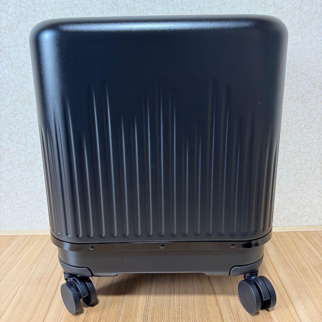 【未使用】VELO 拡張型ハードスーツケース ブラック