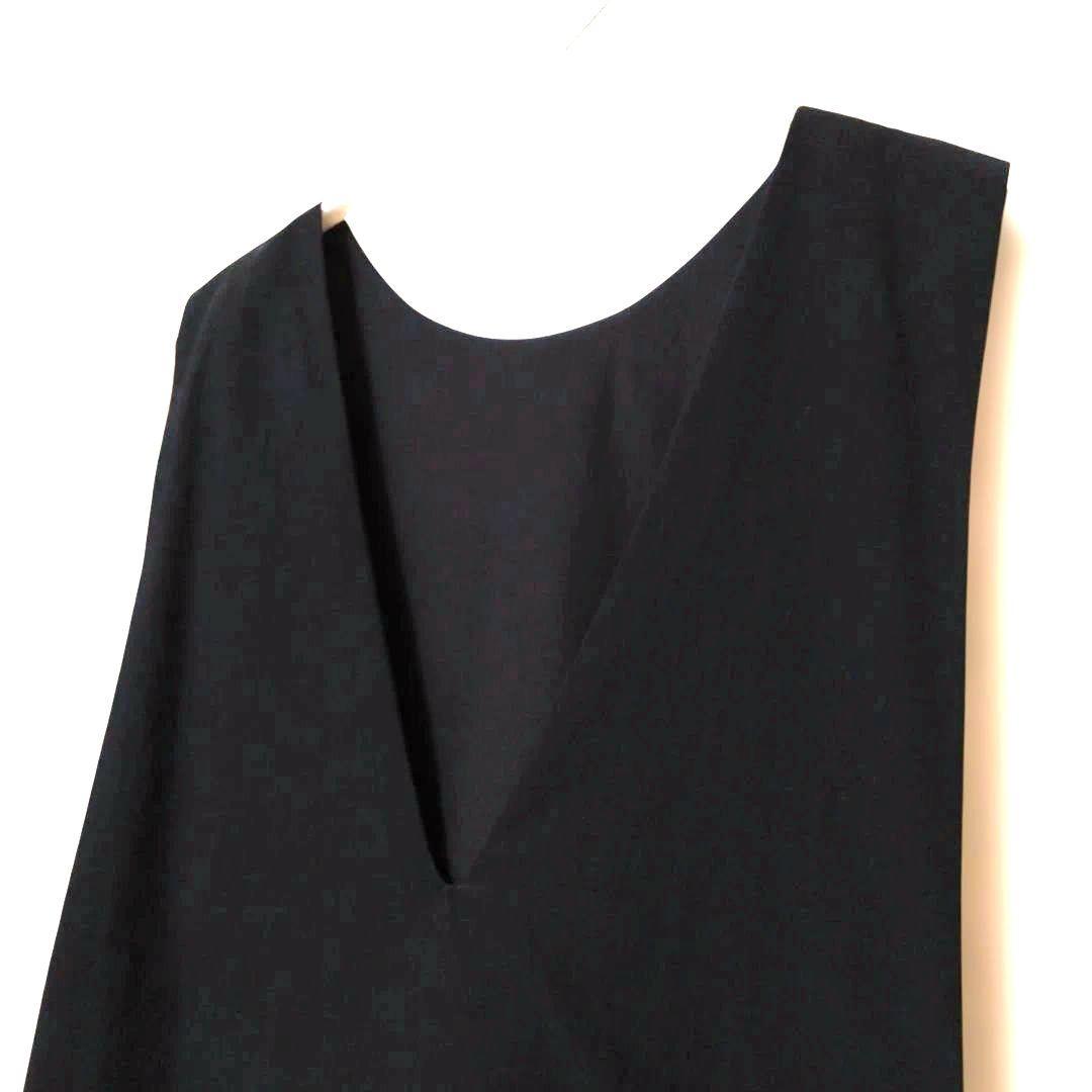 【美品】Cion ブラック Vネック コットンジャンパースカート