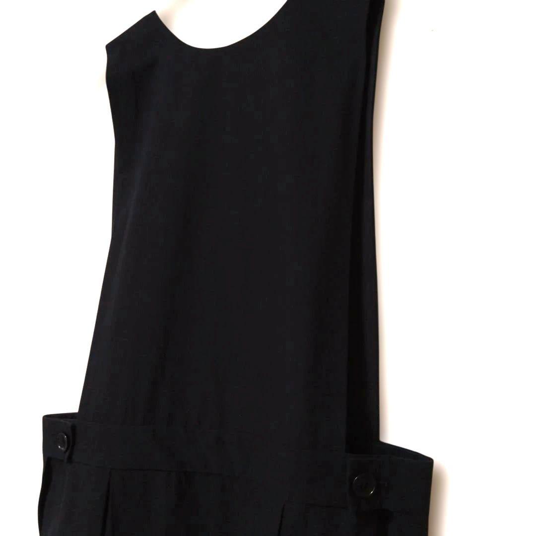 【美品】Cion ブラック Vネック コットンジャンパースカート
