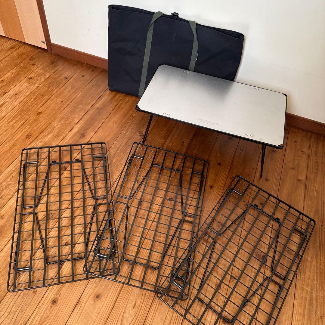 ほぼ新品！ユニフレーム　フィールドラック4本　天板1枚　バック付き