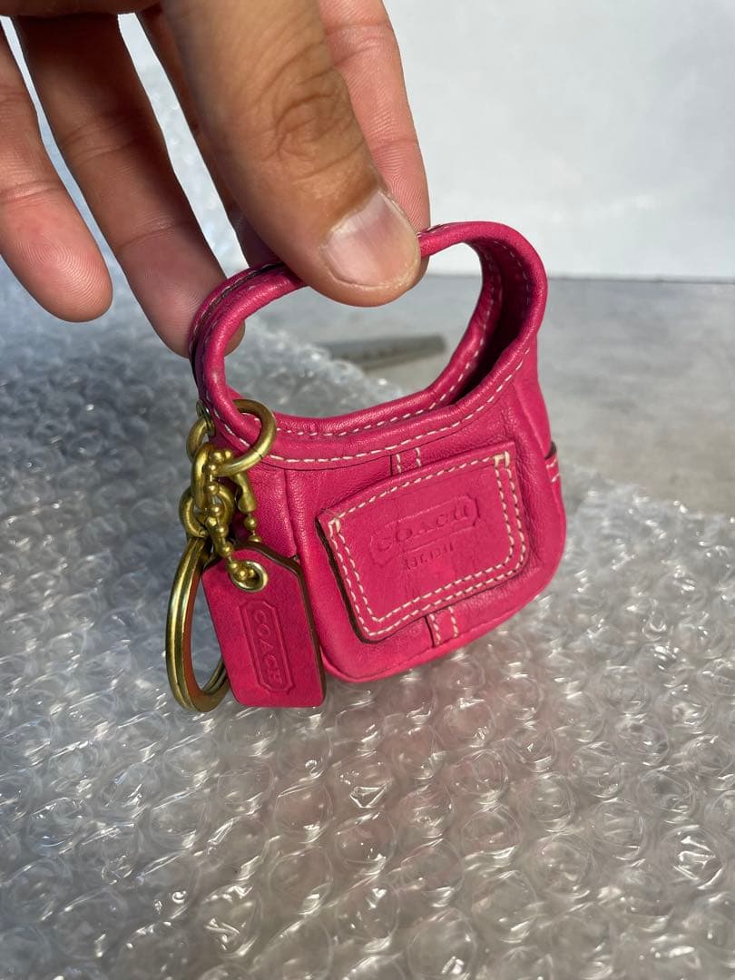 COACH ピンク レザー ミニバッグ キーホルダー チャーム ホーボー 未使用