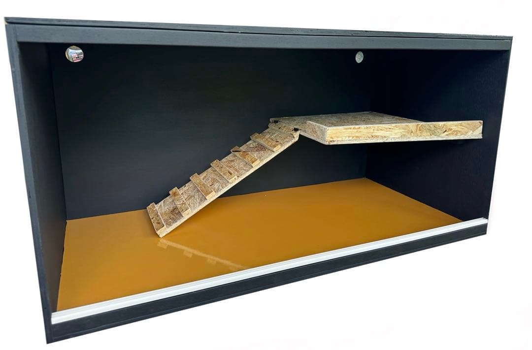 爬虫類ゲージ　※写真はオプション(別売り)2階&ガラス使用になります。