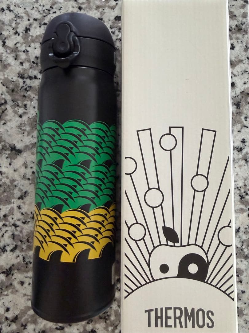 椎名林檎グッズ　水筒2つ