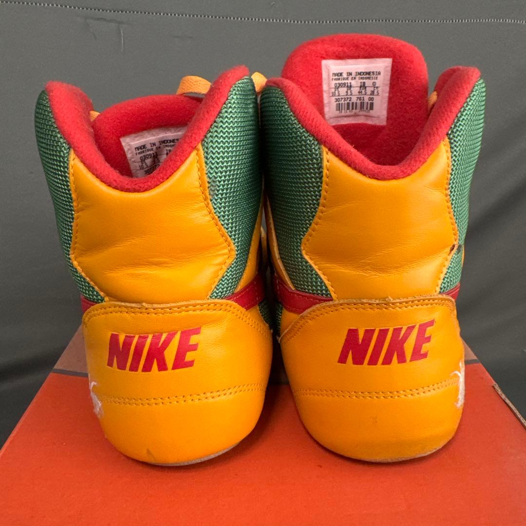 NIKE グレコ シュプリーム