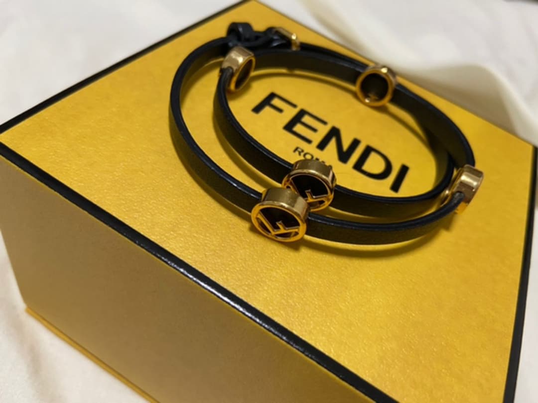 フェンディ　FENDI チョーカー　ブレスレット