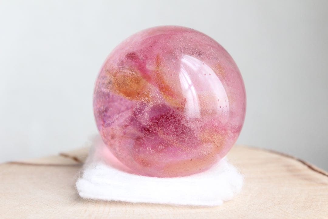 【訳あり】シエラネバダ産アンダラクリスタル　スフィア　マルチカラー（ピンク系）