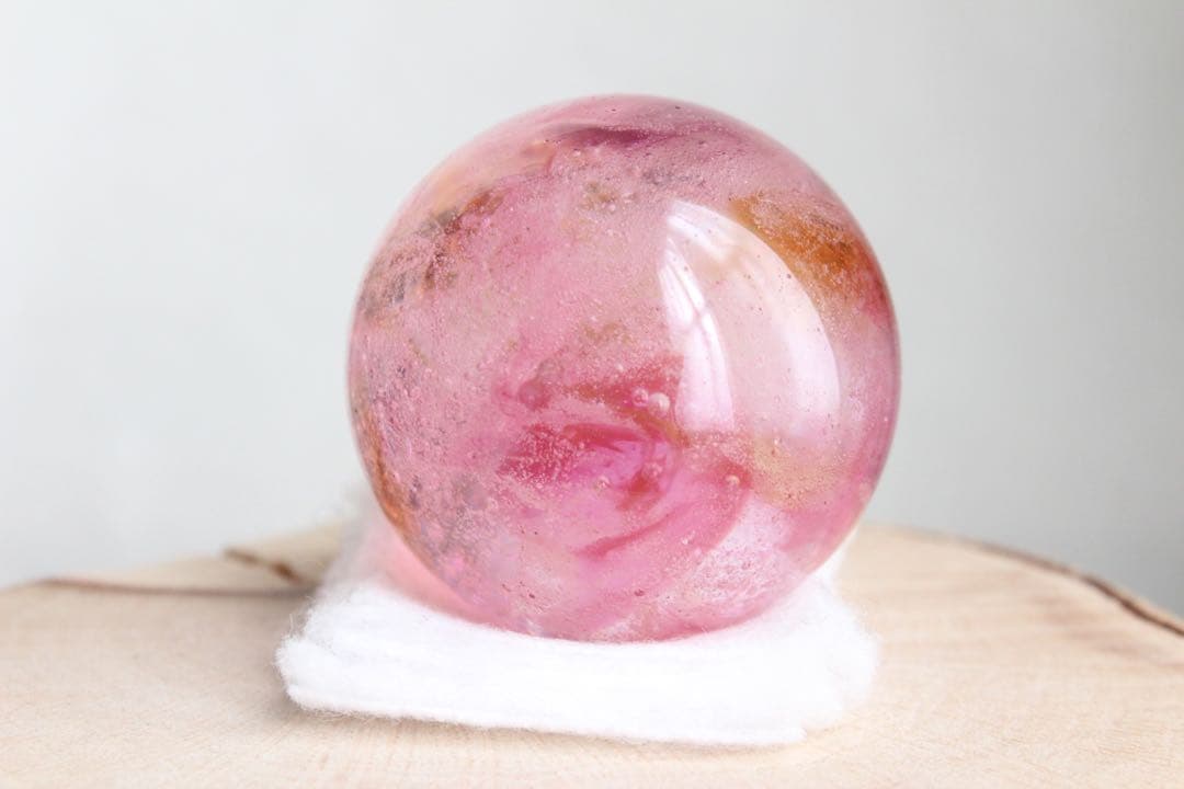 【訳あり】シエラネバダ産アンダラクリスタル　スフィア　マルチカラー（ピンク系）