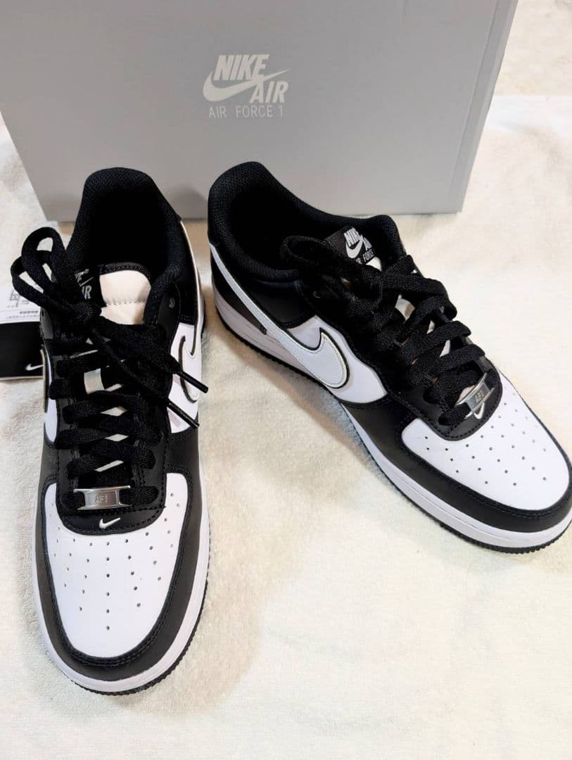 毎日値下げ☆ほぼ新品☆ナイキ エアフォース1 パンダNIKE Air Force
