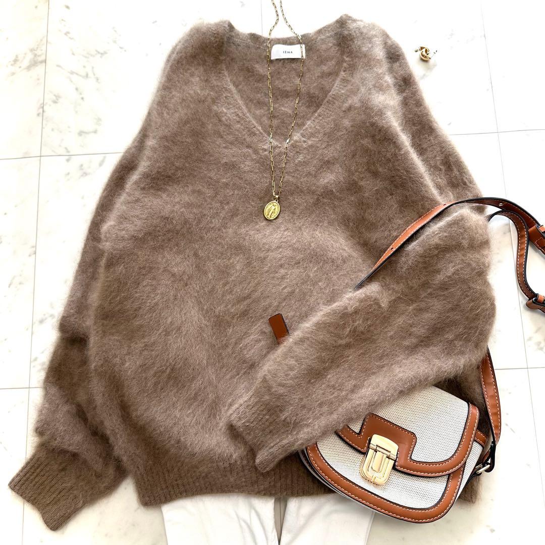 美品　イエナ　IÉNA ラクーンVネックプルオーバー ラクーン ニット