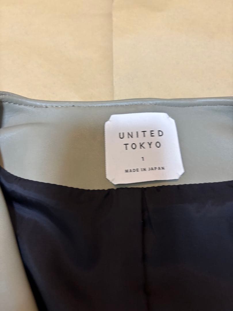 美品　UNITED TOKYO オリーブグリーン レザージャケット S