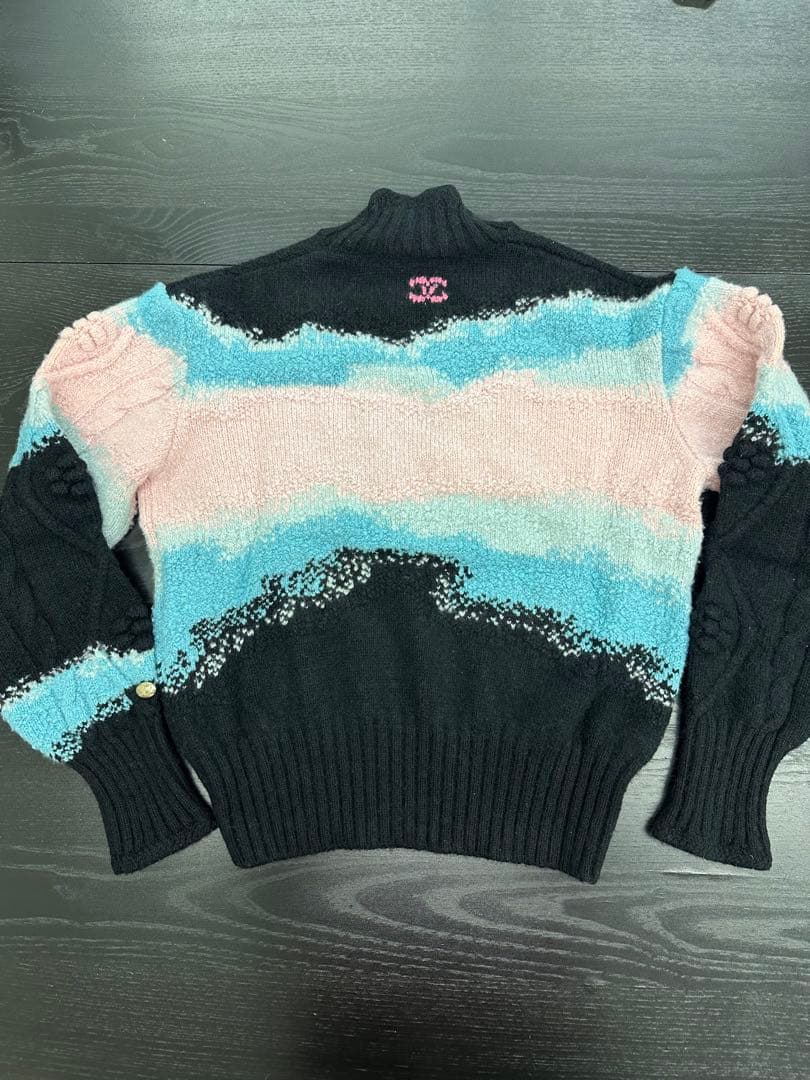 CHANEL No.5セーター