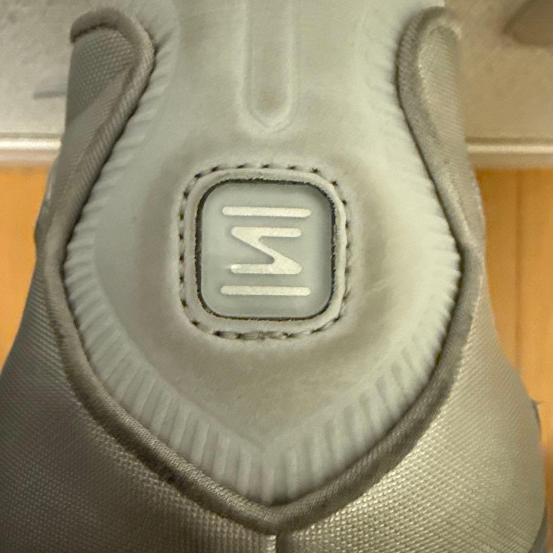 靴 28.5cm shox silver