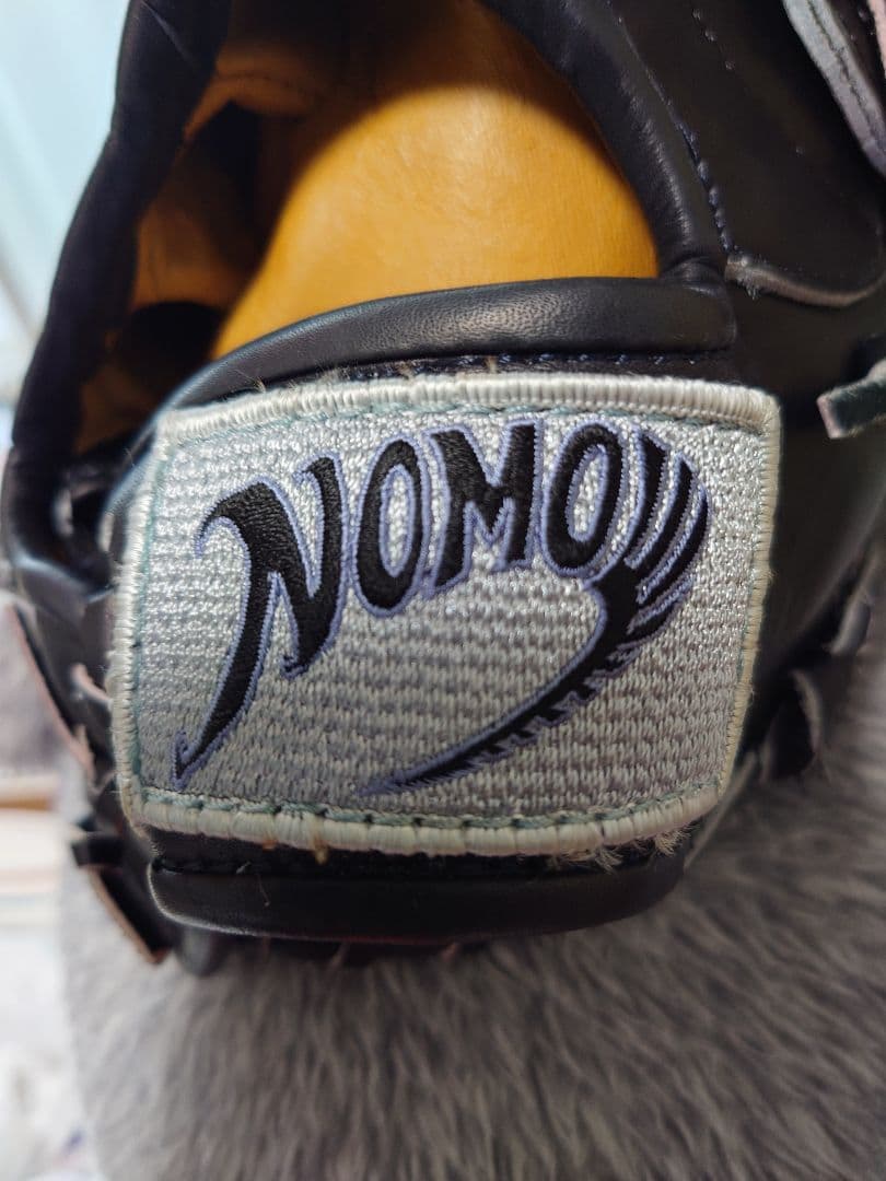 NOMOY 硬式グローブ 黒 レザー