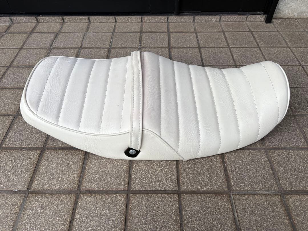 ZRX400 白　皮　タックロールシート　ホワイト　ZRX400Ⅱ ZR400E