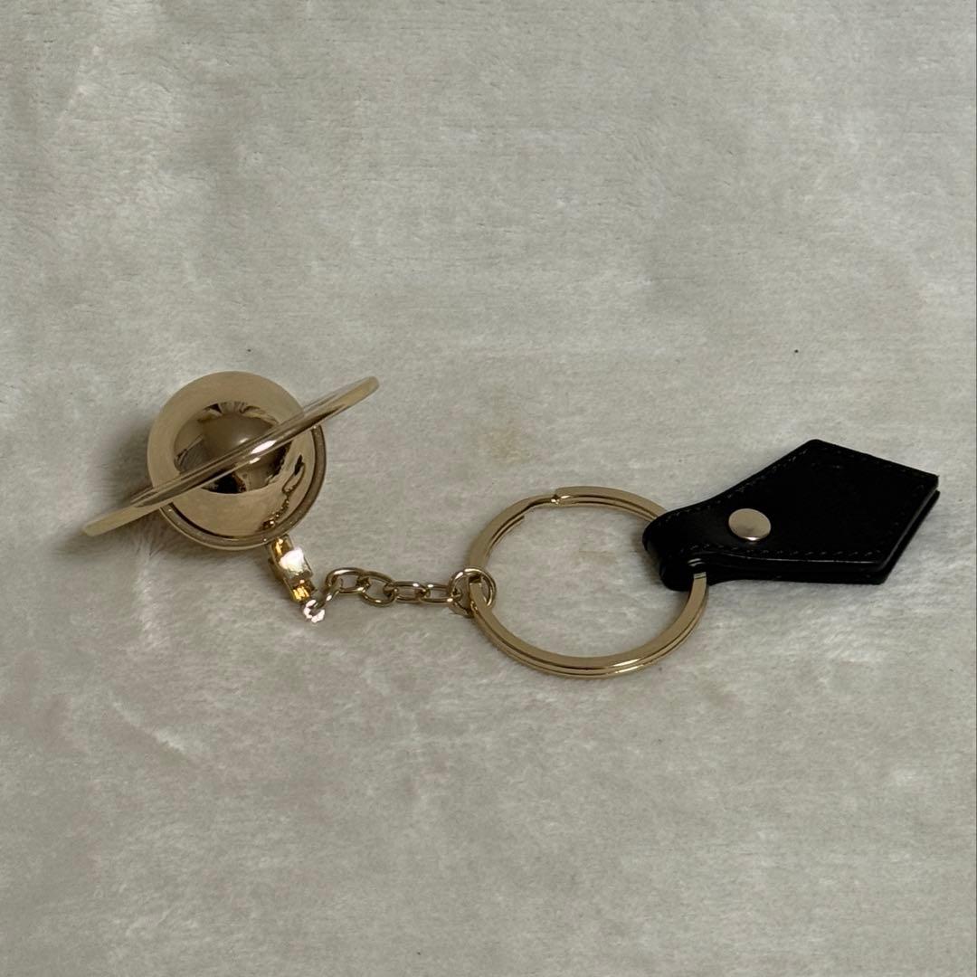 ヴィヴィアン★キーホルダー★オーブ★ゴールド×黒系★美品★箱付き