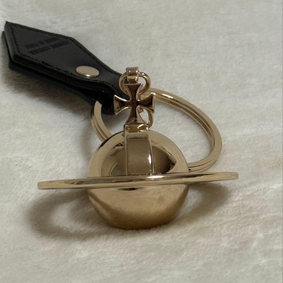 ヴィヴィアン★キーホルダー★オーブ★ゴールド×黒系★美品★箱付き