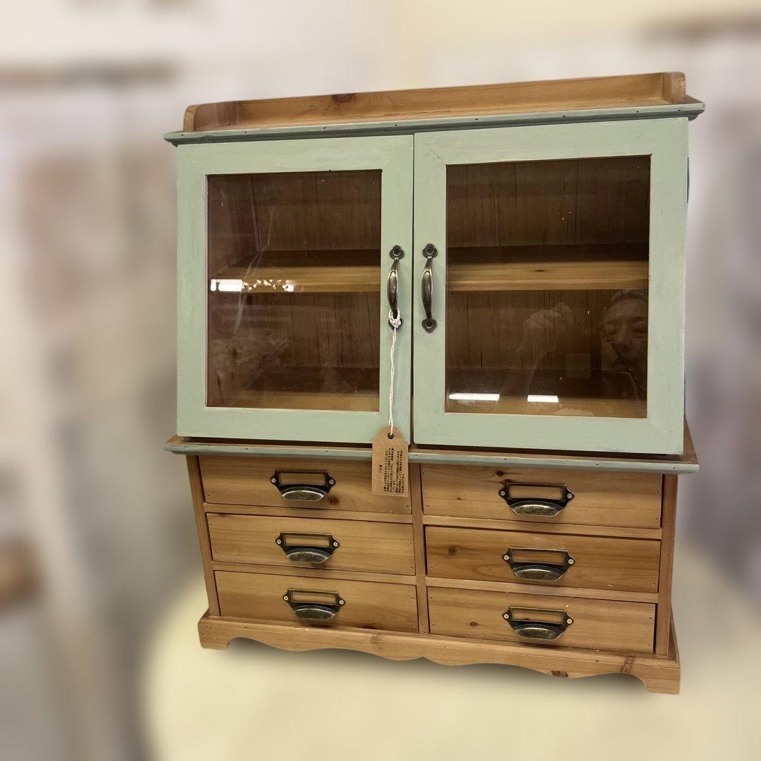 アンティークなガラス扉のキャビネット6ドロワー ミントグリーン木製キャビネット