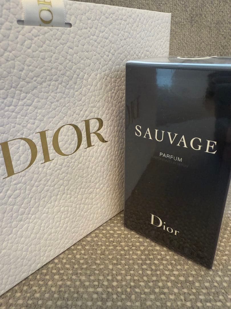 定価18,370円⭐︎Dior Sauvage ソヴァージュ パルファン 60ml