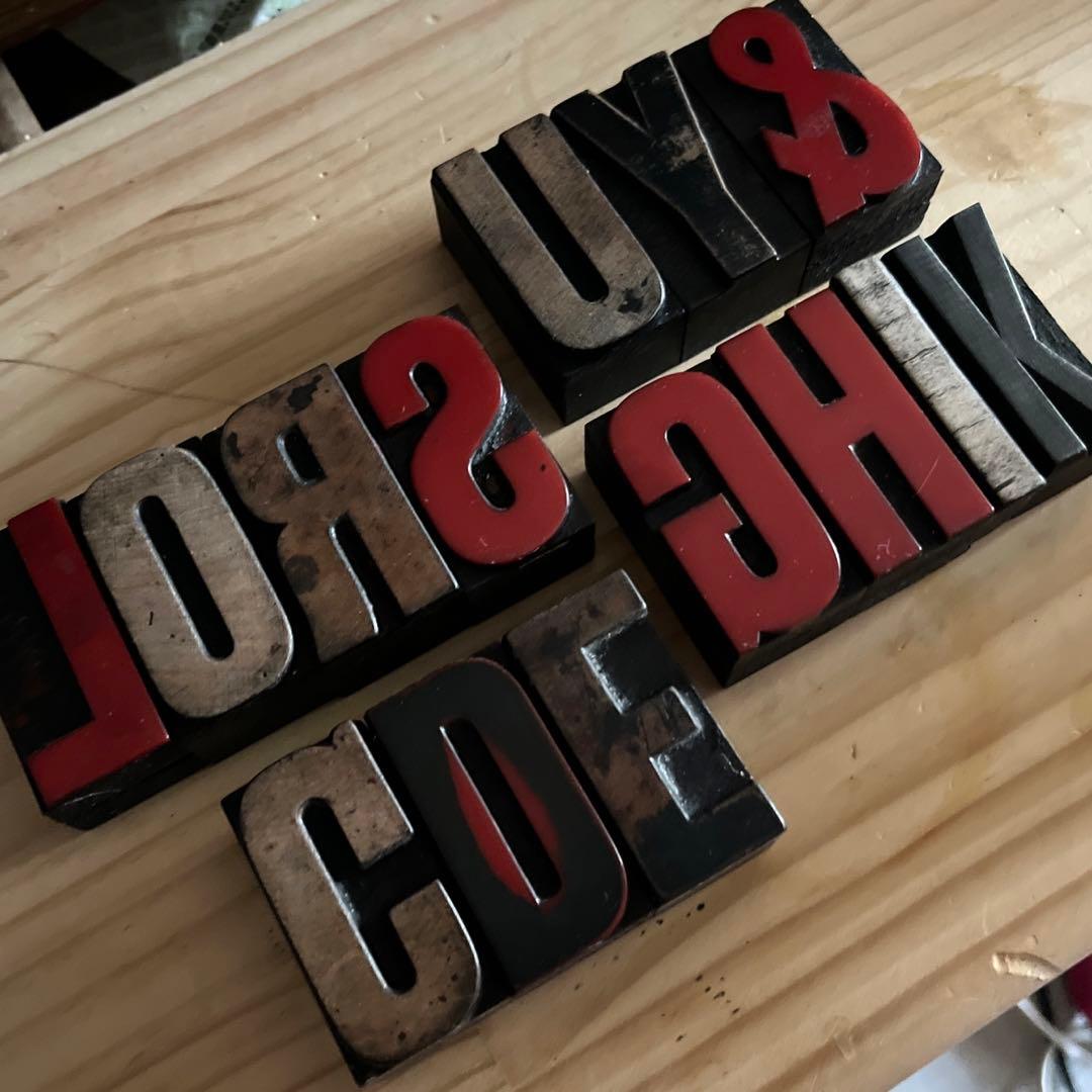 【イギリス　ハンドメイド】ヴィンテージスタンプ