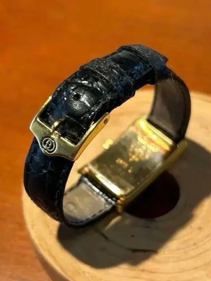 GUCCI 2600L アナログ腕時計 ゴールド/ブラック