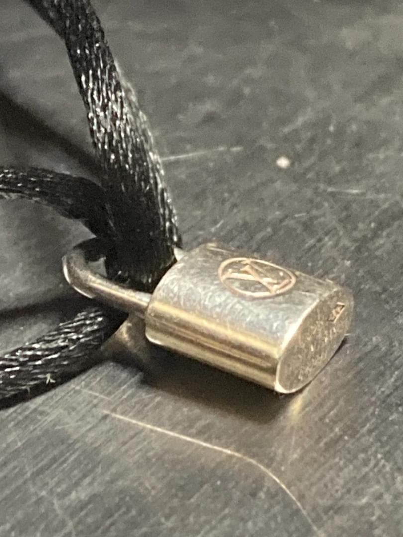 ルイヴィトン ブラスレ ロックイット フルオ ブレスレット ブラック 925