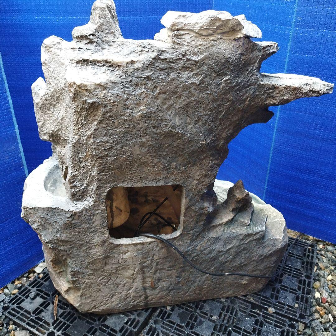 滝のオブジェ