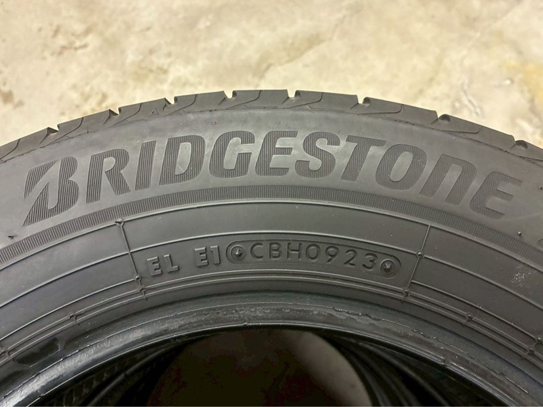 送料込み‼️ 145/80R13 2023年製 国産✨ バリ山✨ 夏タイヤ 4本