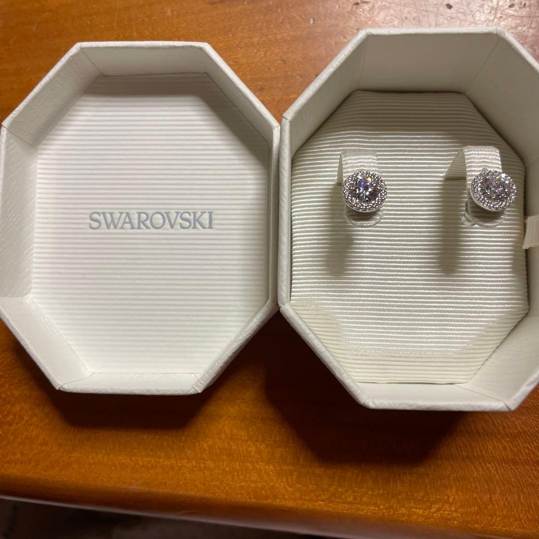 スワロフスキー