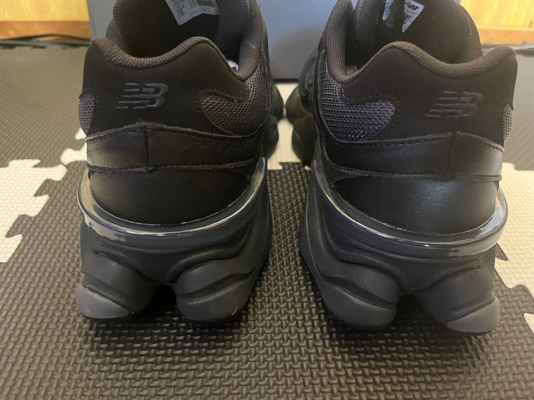 にーみん様 美中古 new balance U9060NRI BLACK 29