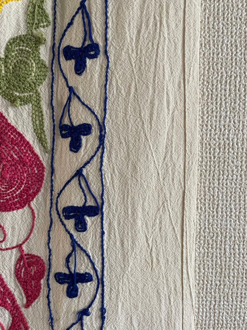 「最終価格」 スザニ刺繍　スザニ　手仕事　インド　一点もの　伝統工芸