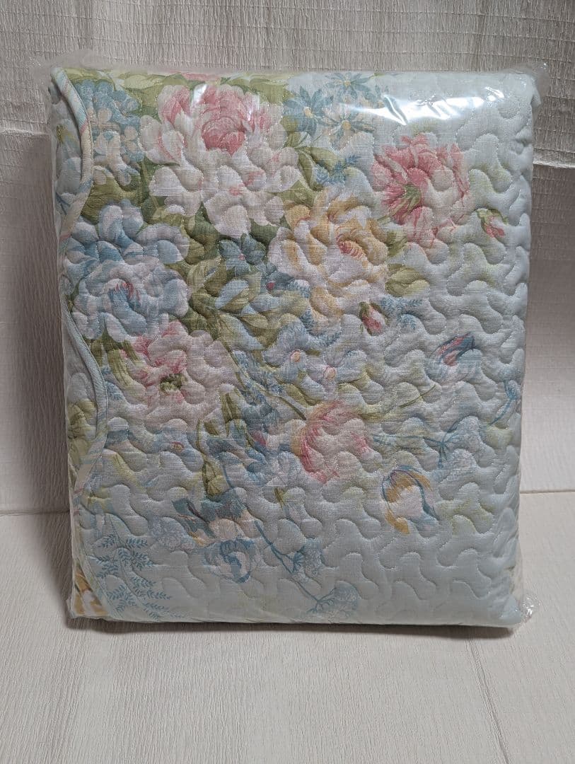 ローラアシュレイ マルチカバー