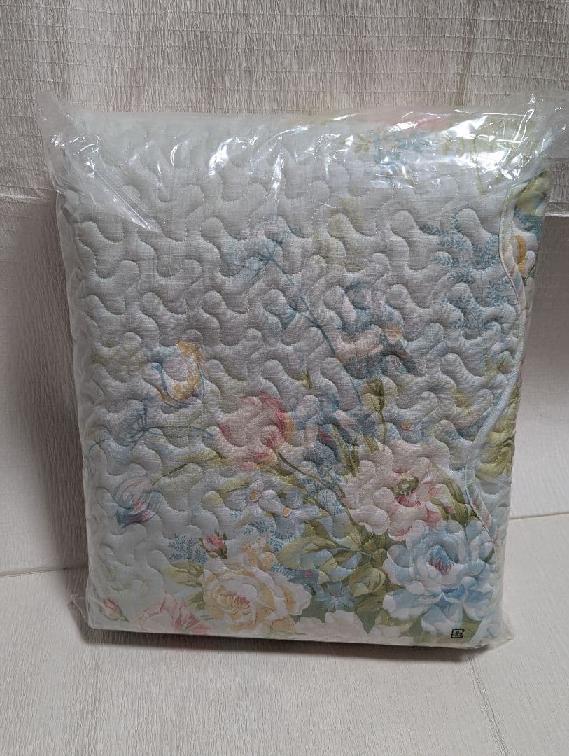 ローラアシュレイ マルチカバー