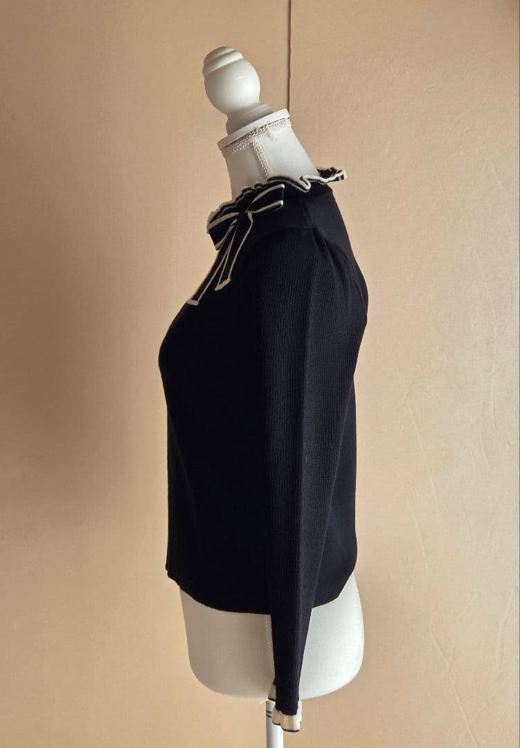 配色フリルニット