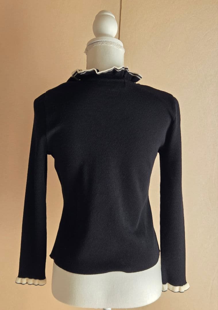 配色フリルニット