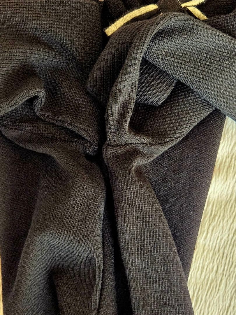 配色フリルニット