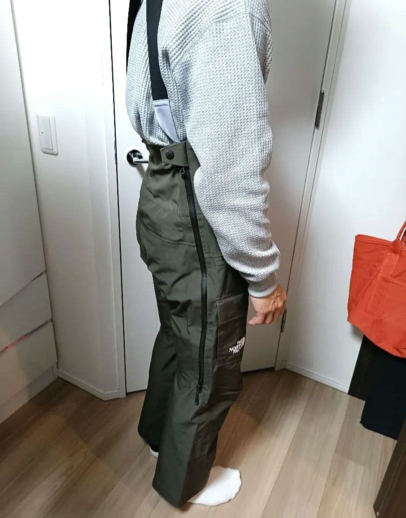 試着のみ RTG NS62204 WM 定価7万円　カーキ　ビブ パンツ