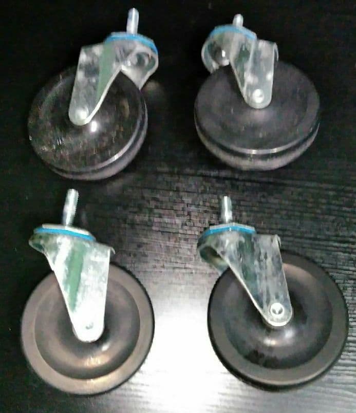 キャスター付きスチールラック