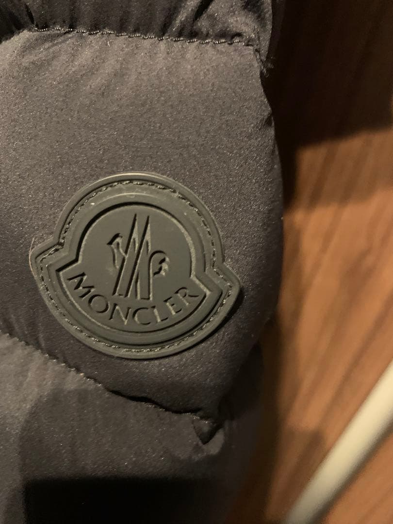 美品　激安　MONCLER モンクレール ハンガー＋ガーメント　ダウンジャケット