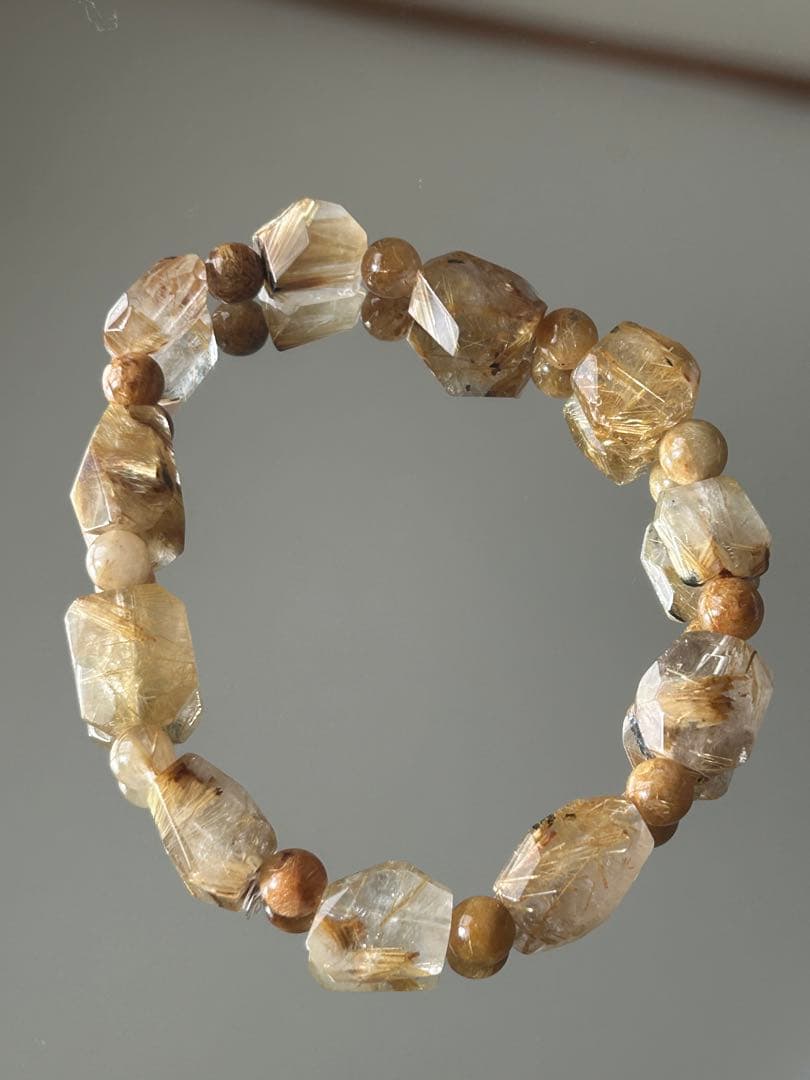 【希少デザイン】ルチルクォーツ 18cm ランダムカット（所々に太針あり）