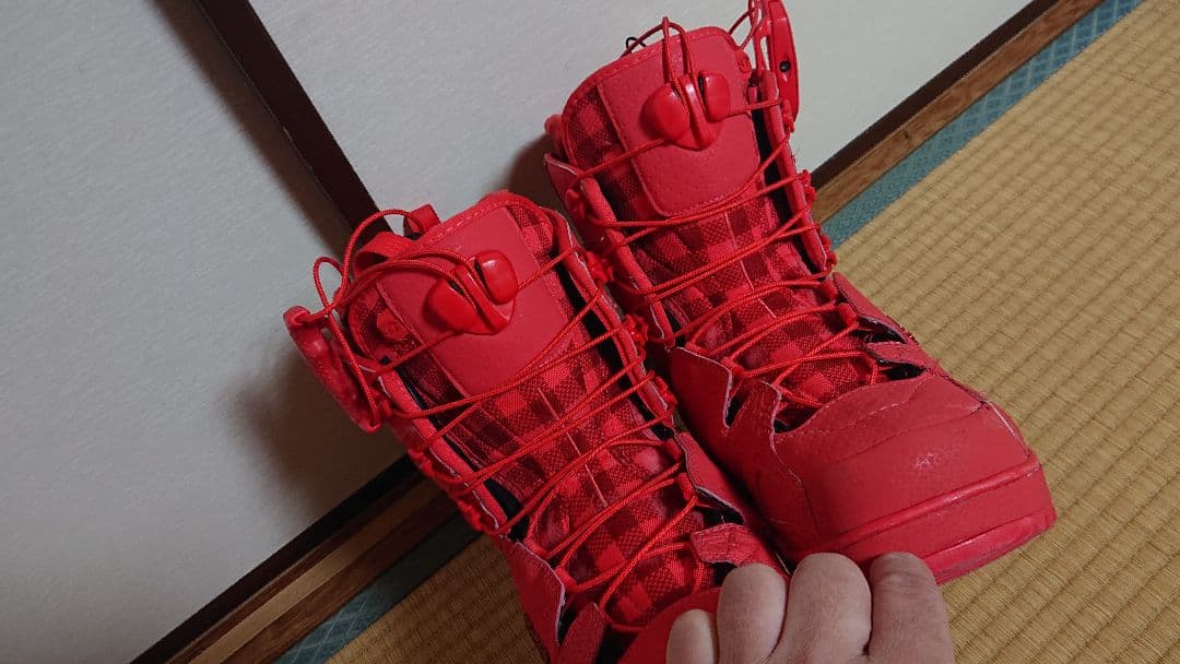 SALOMON サベージ 25,5 レッド 二回ほど使っています。長期保管品