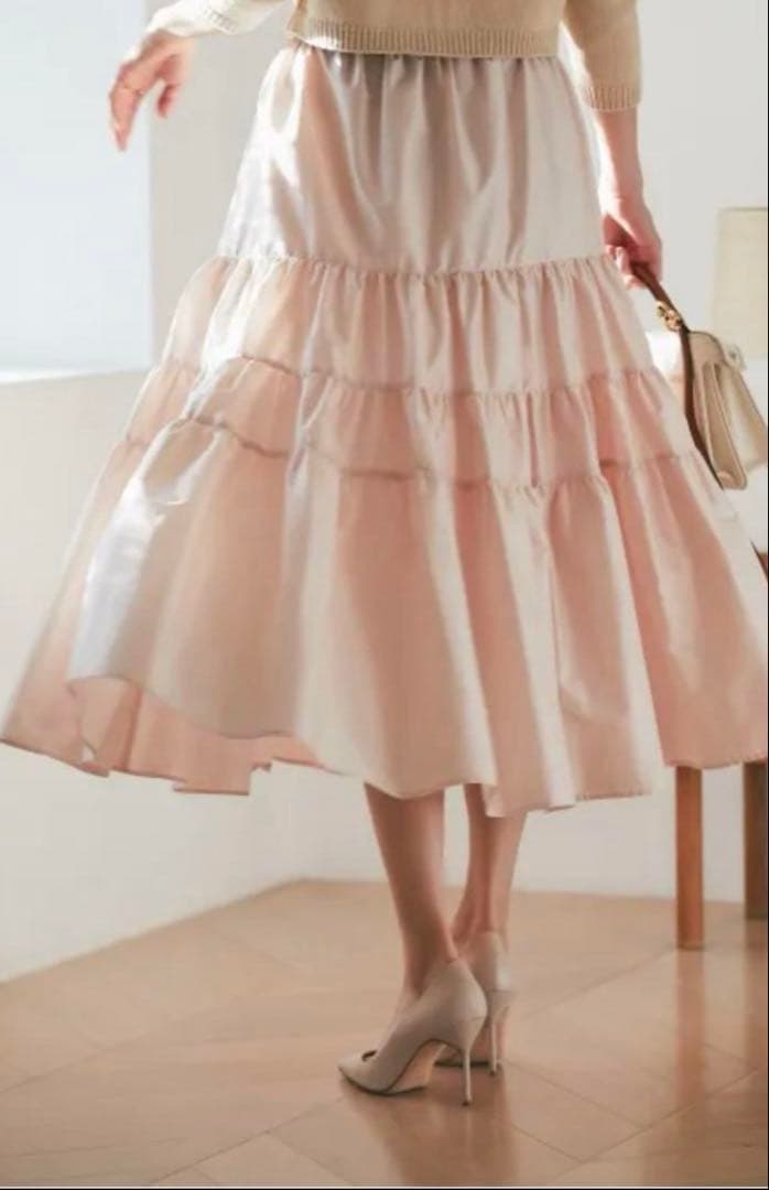 SEVENTEN セブンテンタフタテイアードスカートフレアタグ付き