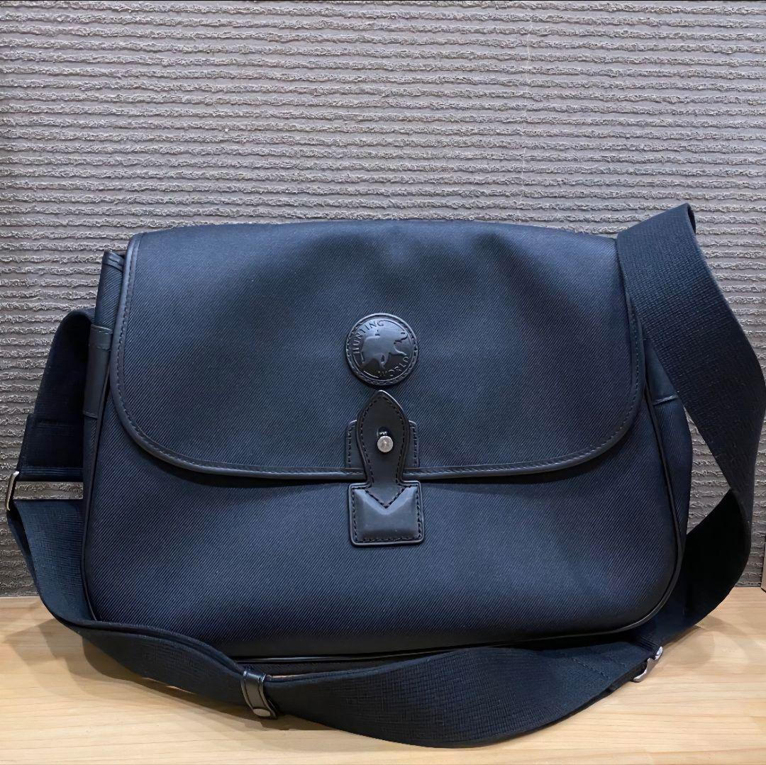 ほぼ未使用 HUNTING WORLD メッセンジャーバッグ メンズ ブラック