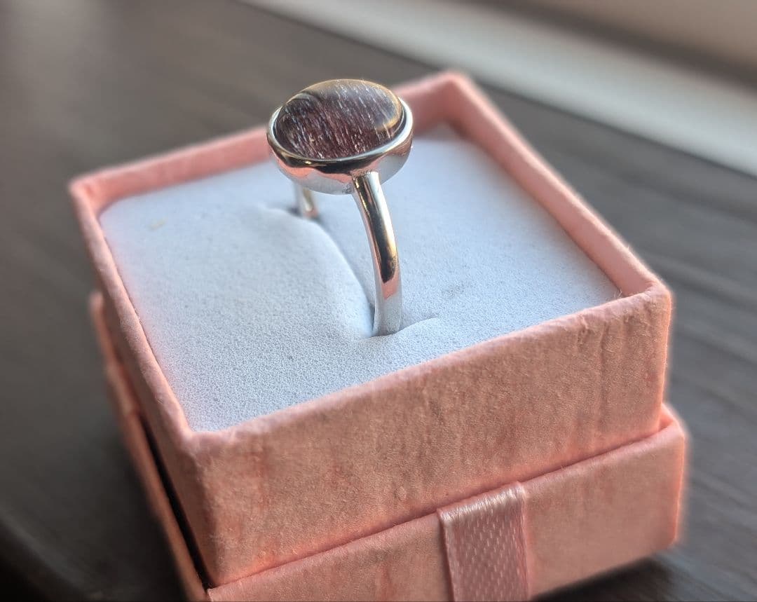 虹入り高品質渋可愛い赤☓黒スーパーセブンリングオーダー品